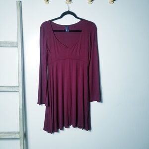 NWOT SOLA LA FE WOMEN'S BURGUNDY DRESS SIZE MEDIUM